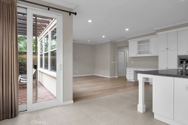 Building Photo - 89 Devonshire