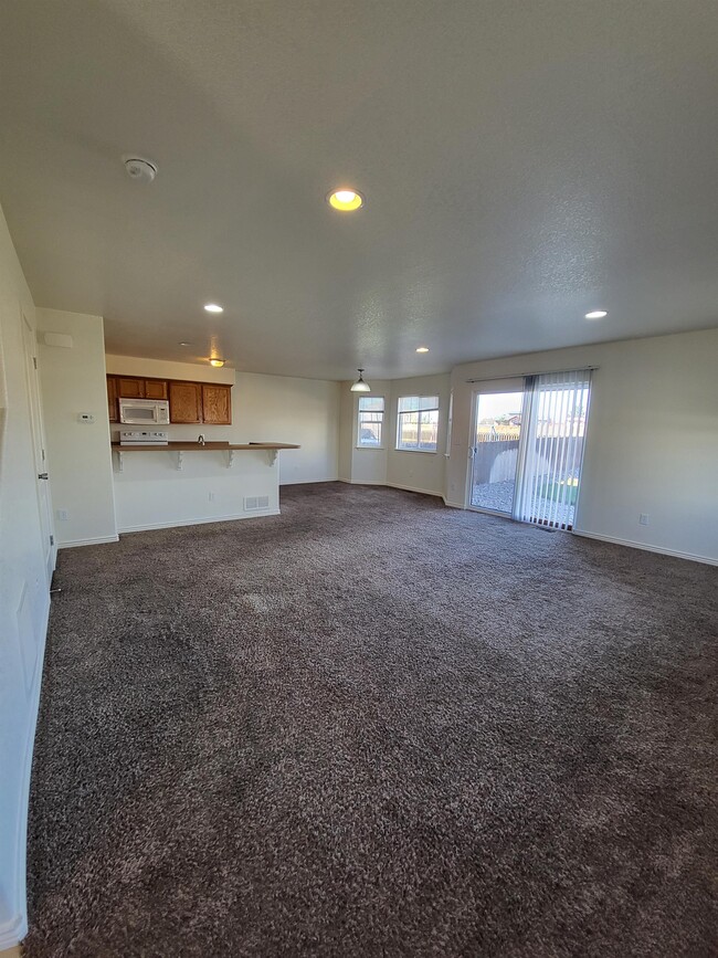 Building Photo - 6628 Watusi Rd
