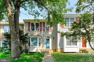 Building Photo - 21136 Winding Brook Square