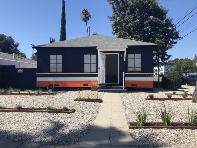 Photo - 5959 Troost Ave (Los Angeles, CA) Townhome