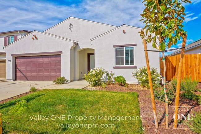 Building Photo - 933 Tipton Ln