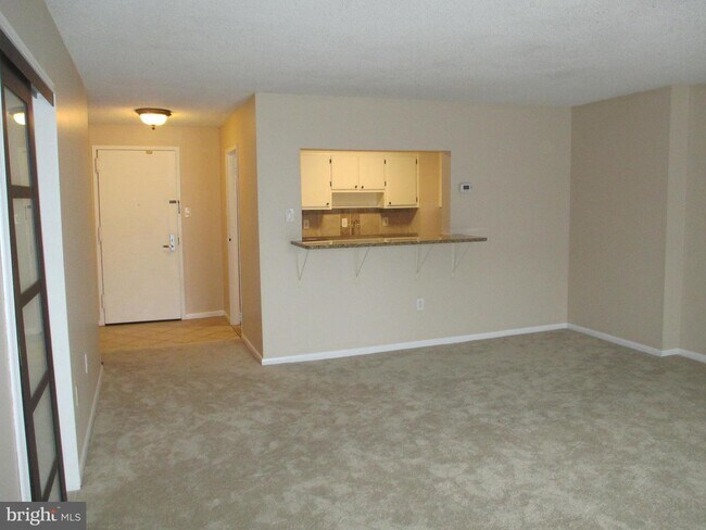 Building Photo - 200 N Pickett St