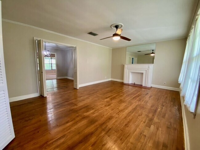 Building Photo - BROADMOOR /ANDERSON  ISLAND  - 251 ROMA DR...