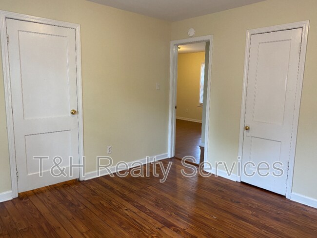 Foto del edificio - 2107 E 46th St