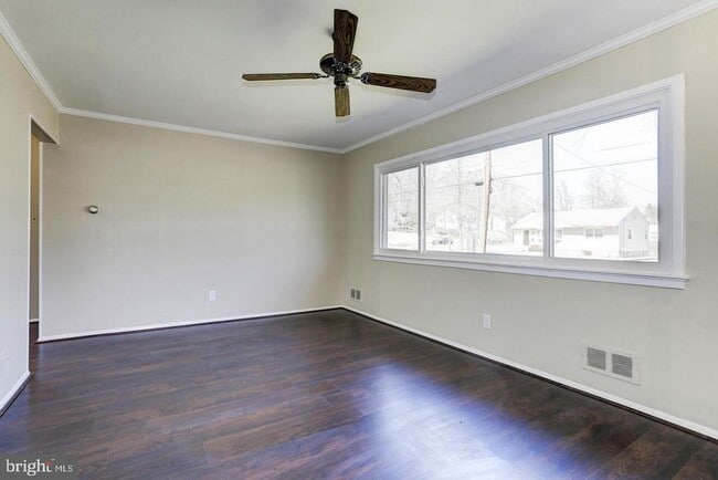 Building Photo - 1103 Grandin Ave