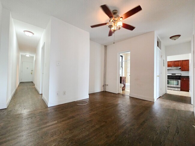 Foto del edificio - 3620 Broadway