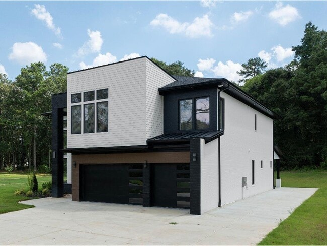 Building Photo - 1660 Union Grove Church Rd