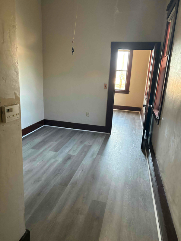 Foto del edificio - 309 Heinlen St