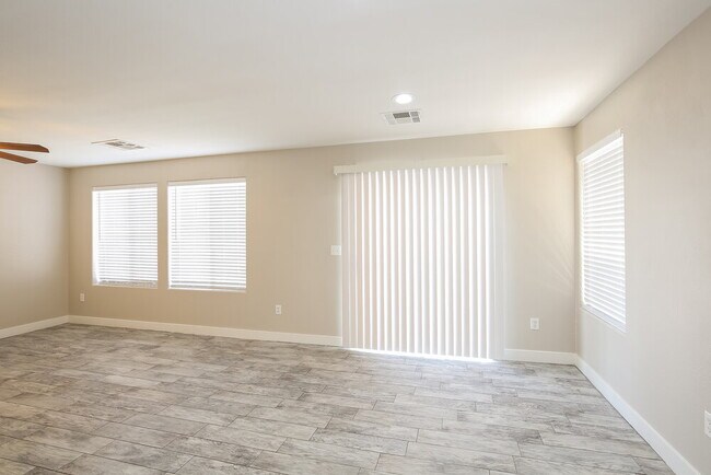 Foto del edificio - 9466 Havasu Canyon Ave