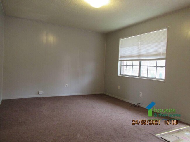 Building Photo - 106 Nevada St.