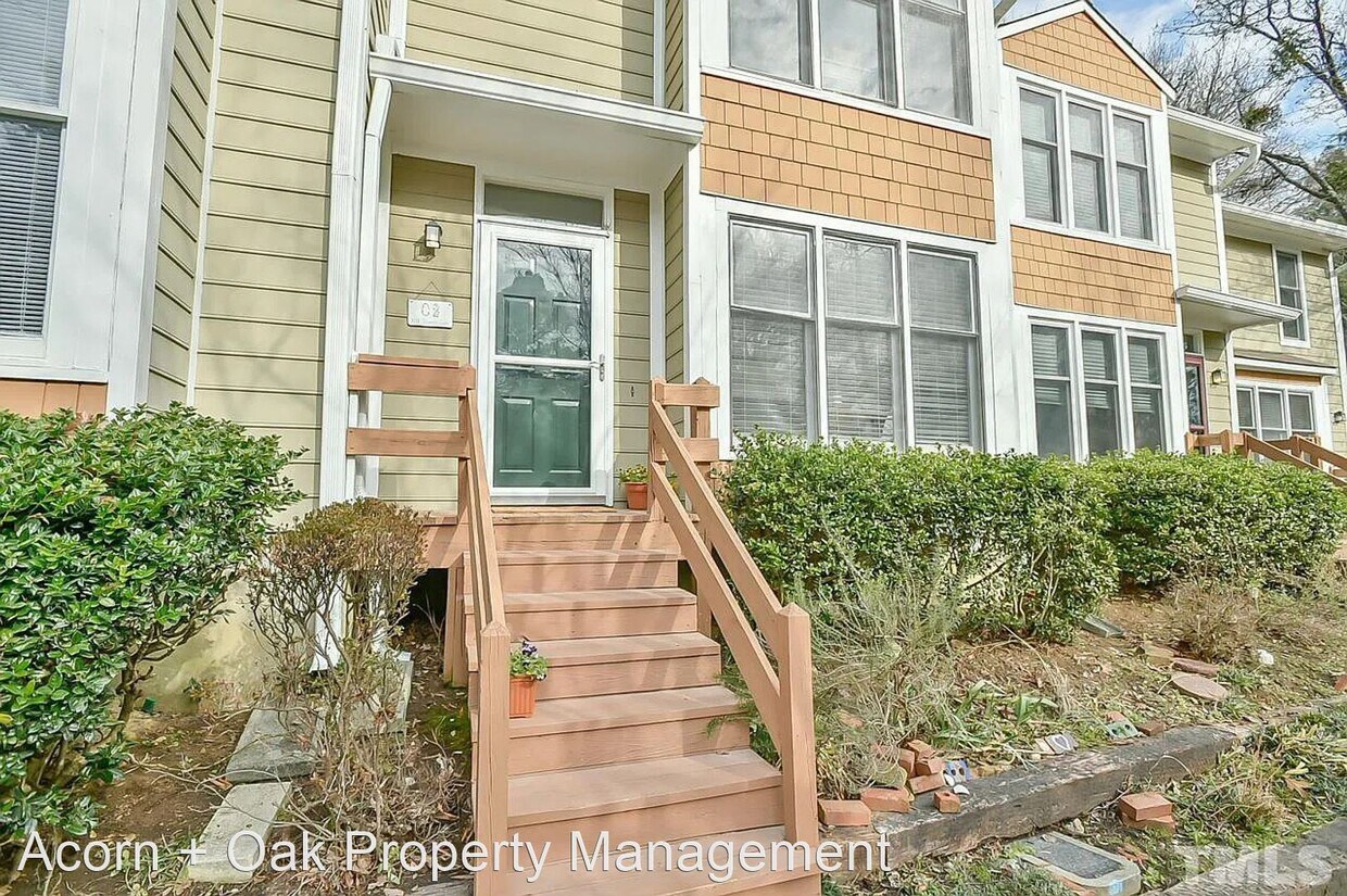 Primary Photo - 2 br, 1.5 bath House - 101 Thomas Ln, C2