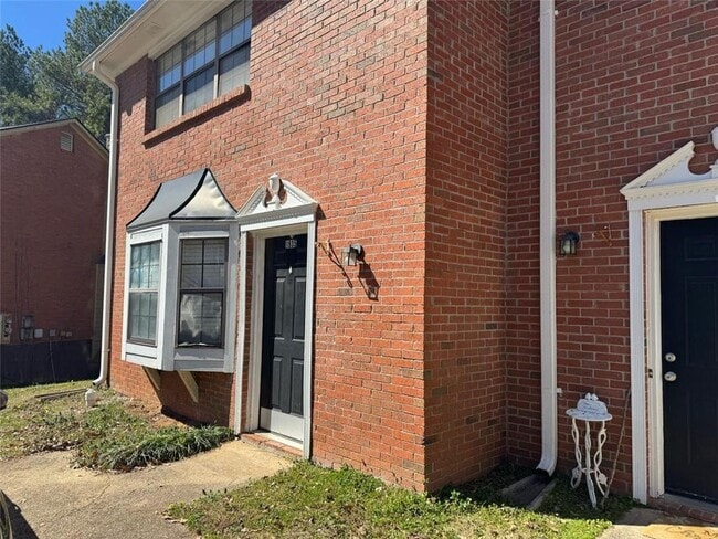 Foto del edificio - 1758 Cannonball Ct NW