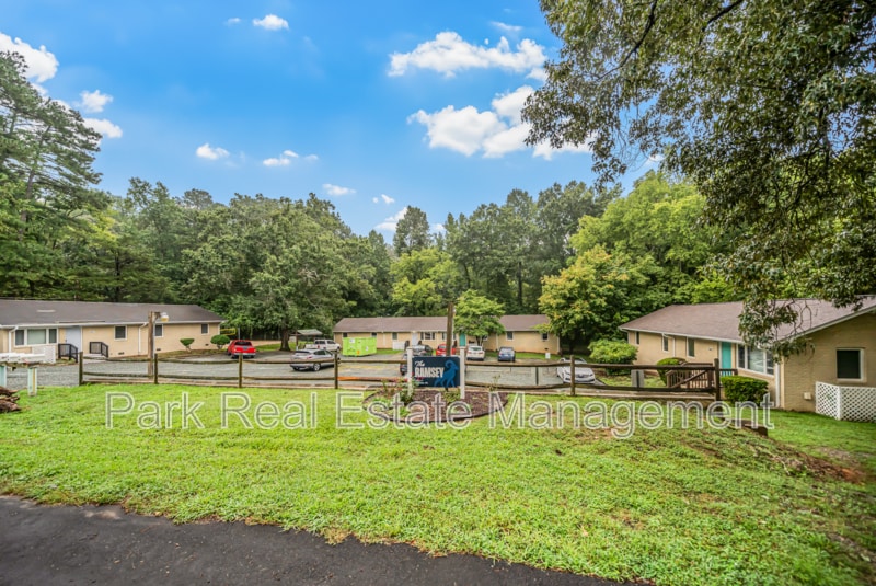 Photo - 221 Howell Street