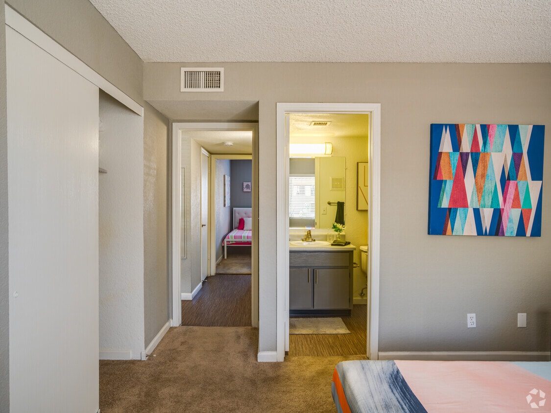 S&S☆PHOENIX Seventeen805 - 17805 N 40th St Phoenix, AZ 85032 | Apartments.com