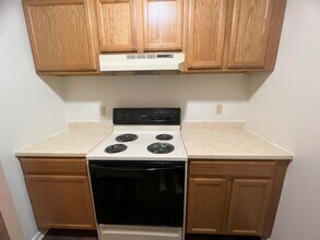 Building Photo - 1819 University Dr