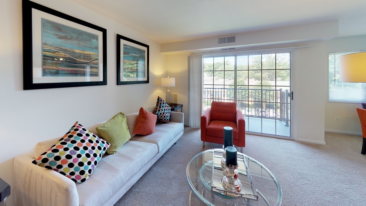 Photo - Fairfax Square Apartments