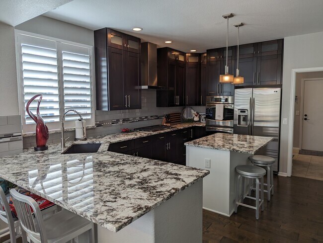 Building Photo - 10376 Weeden Pl