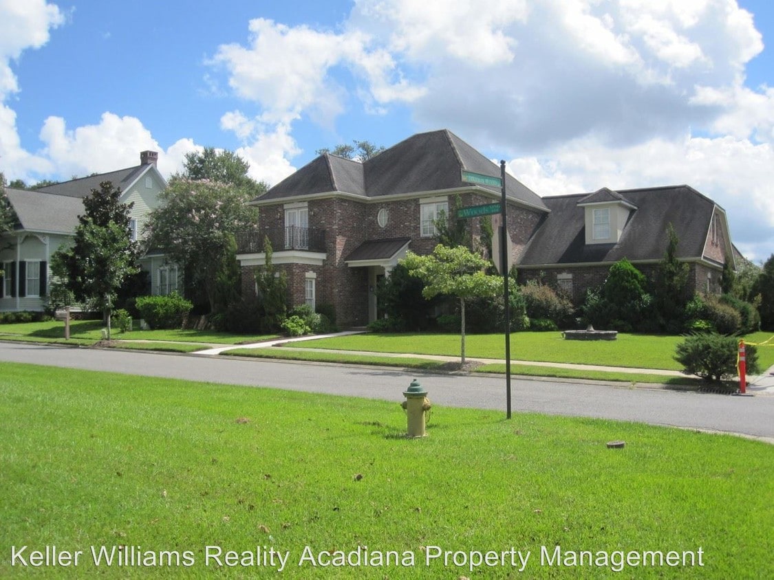 Primary Photo - 5 br, 5 bath House - 409 Woods Xing