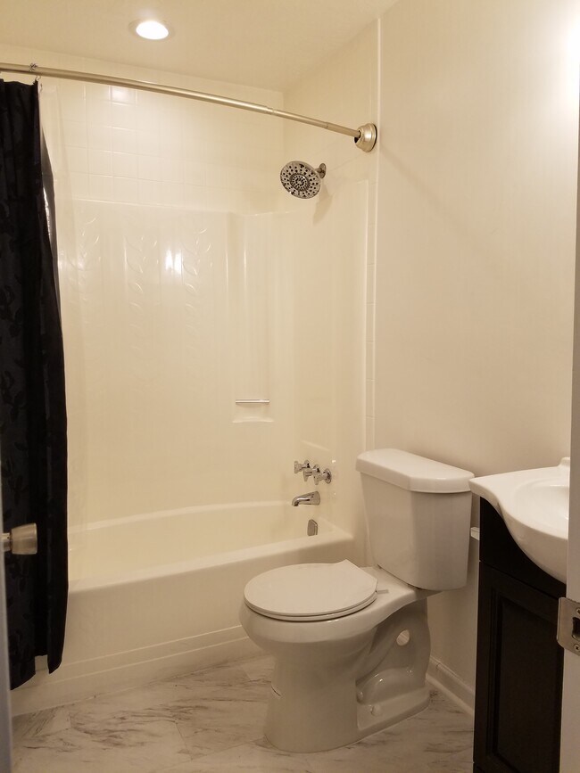 Building Photo - 3099 Brendell Dr