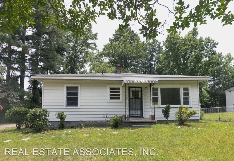 Primary Photo - 3 br, 1.5 bath House - 217 Cook Road