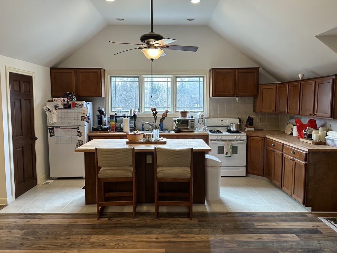 Kitchen with island - 4664 Hayden Run Rd