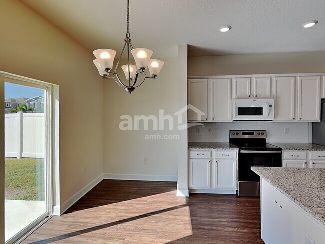 Foto del edificio - 4742 Reisswood Loop