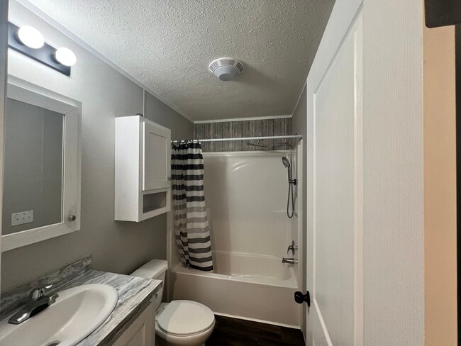 Building Photo - 3512 Queens Point Terrace