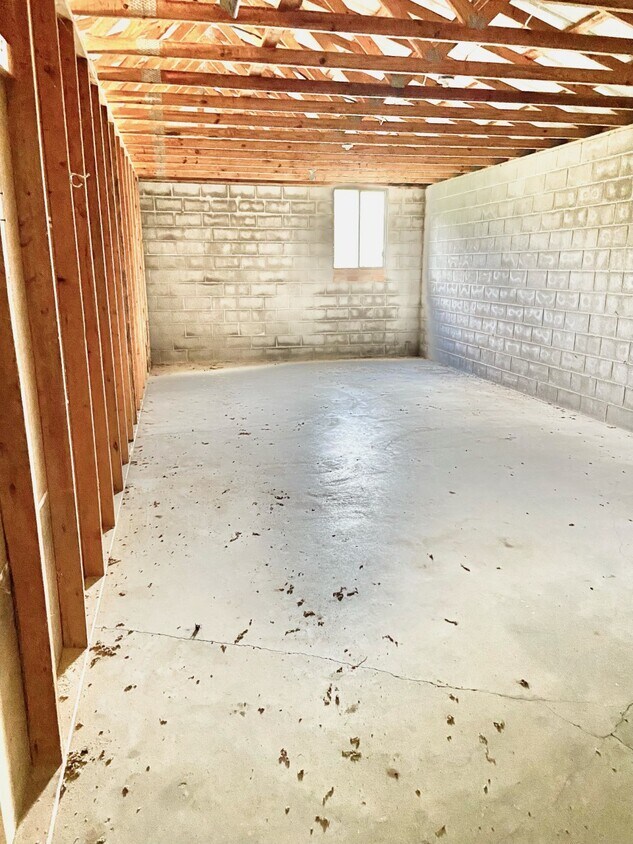 Building Photo - 1416 E Scenic Rivers Blvd