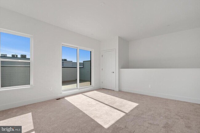 Building Photo - 2038 Tysons Ridgeline Rd