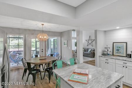 Building Photo - 9831 Sawgrass Dr E