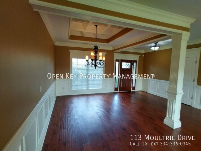 Building Photo - Elegant and Spacious 5 Bed 4 Bath Home on ...
