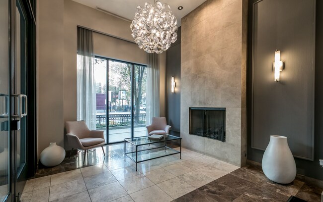 Foto del edificio - River North Stunning Furnished 2b2b Apartment