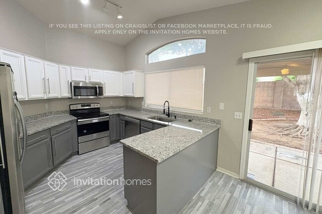 Building Photo - 5016 W Tonto Rd