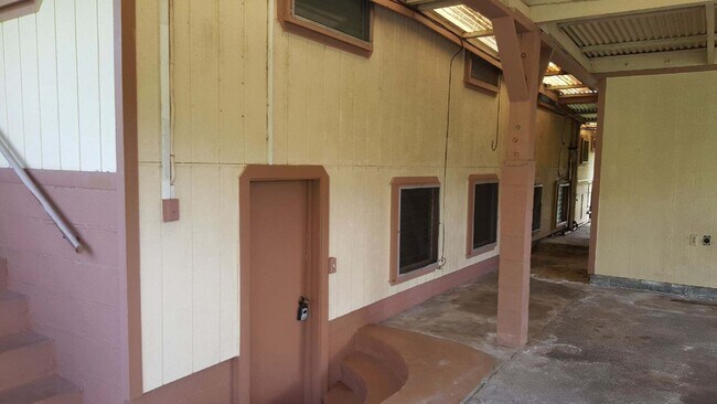 Foto del edificio - 10 Iwasaki Camp Rd