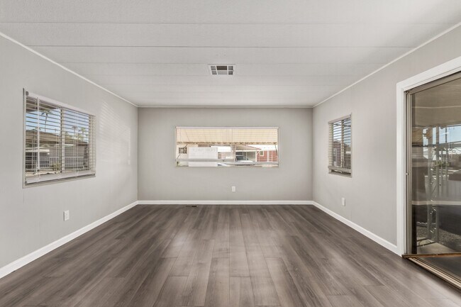 Building Photo - 303 S Recker Rd
