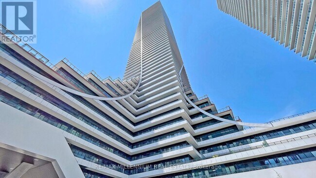Building Photo - 30-1530 Shore Breeze Dr