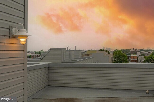 Foto del edificio - 142 W Huntingdon St