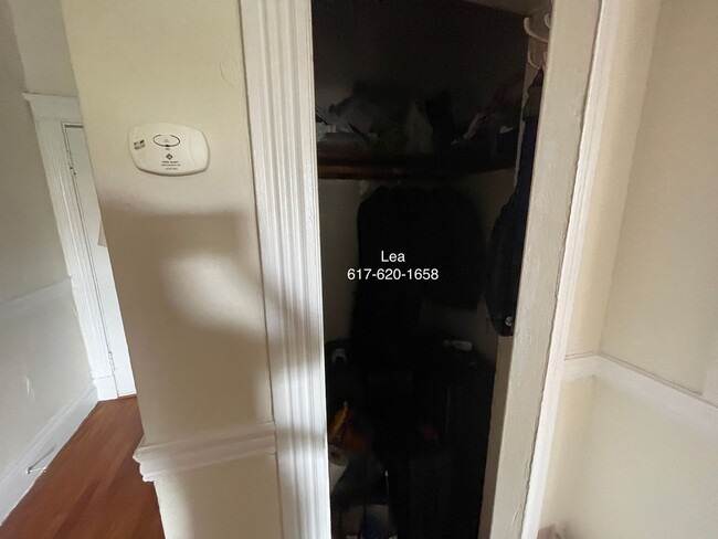 Building Photo - NO FEE***SEPT Incredible 1bed in Allston! ...