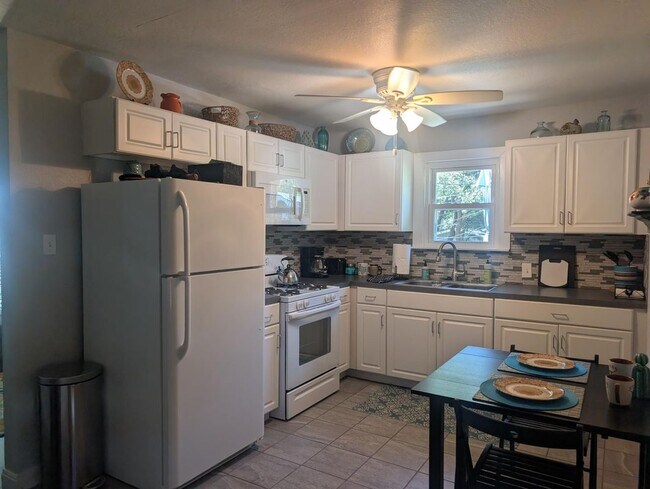Building Photo - 4308 Avenue G