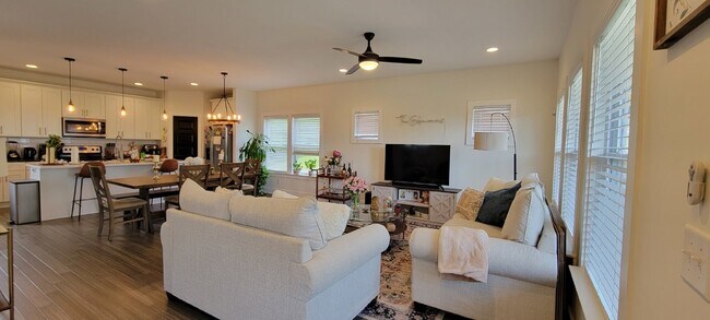 Photo - "Oh What A View!" Apartment