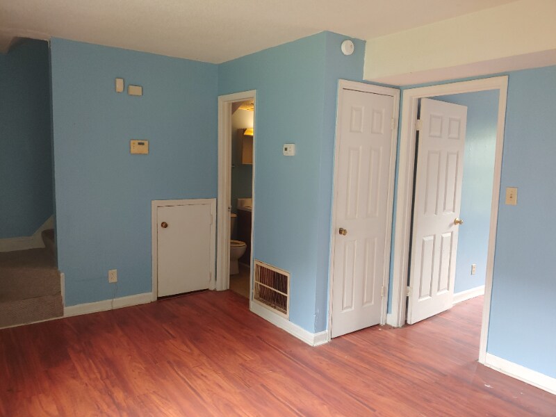 Foto del edificio - 132 Oakmont Dr
