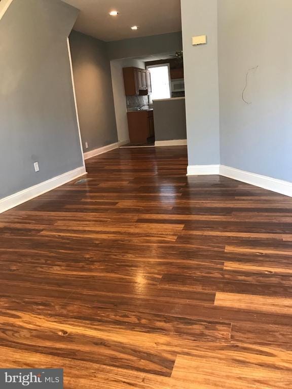 Foto del edificio - 5240 Sylvester St