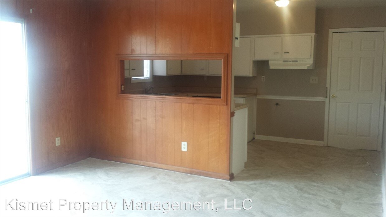 Foto del edificio - 4880 Teal Ave