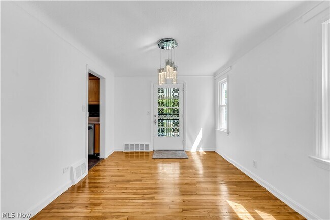 Building Photo - 17107 Stockbridge Ave
