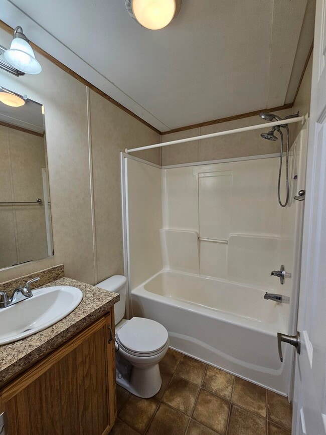 Building Photo - 4 Arbor Pl