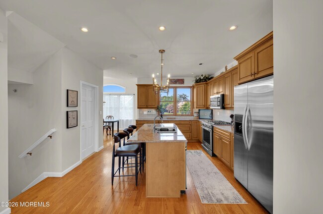 Building Photo - 10 Watersedge