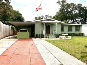 Building Photo - 6235 Fordham Cir E