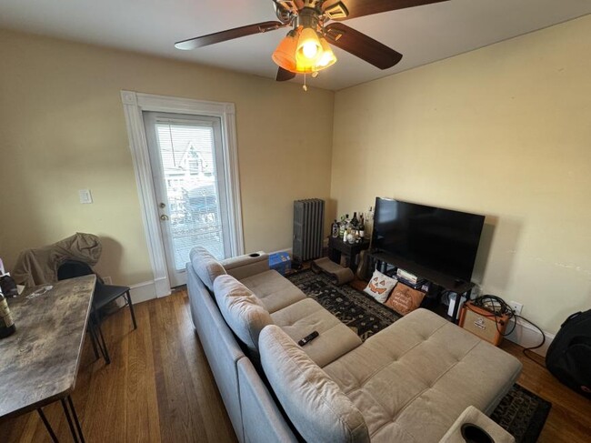 Building Photo - 4 bedroom in Cambridge MA 02140