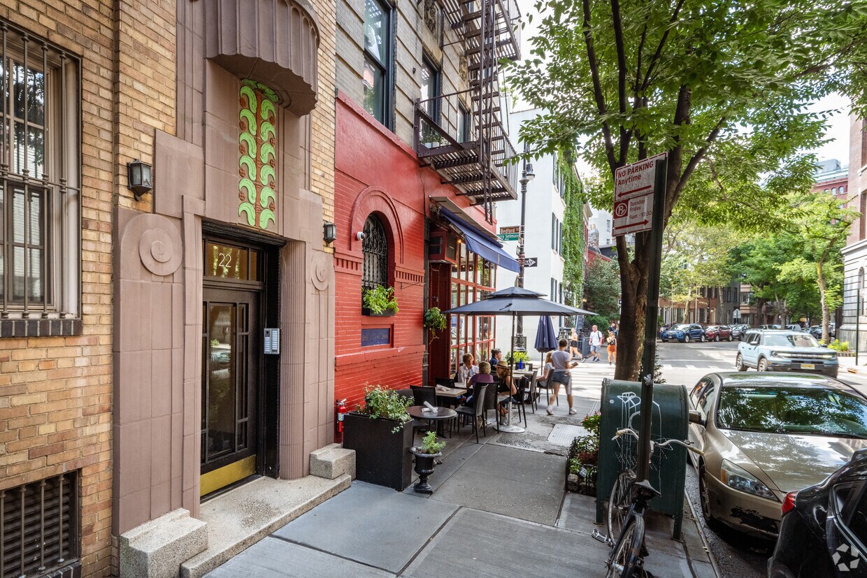 Foto del edificio - 22 Grove St