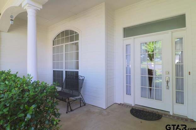 Foto del edificio - 16801 Lafayette Dr